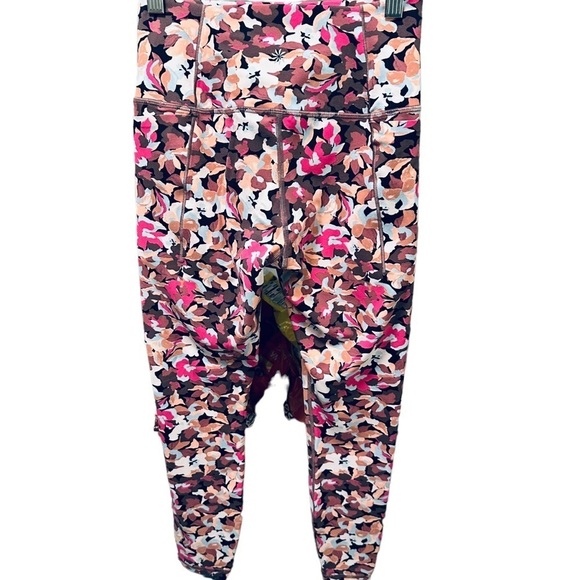 Athleta Transcend Stash Tight Elysian Floral Print Womens Small EUC style 533673 - Picture 10 of 12